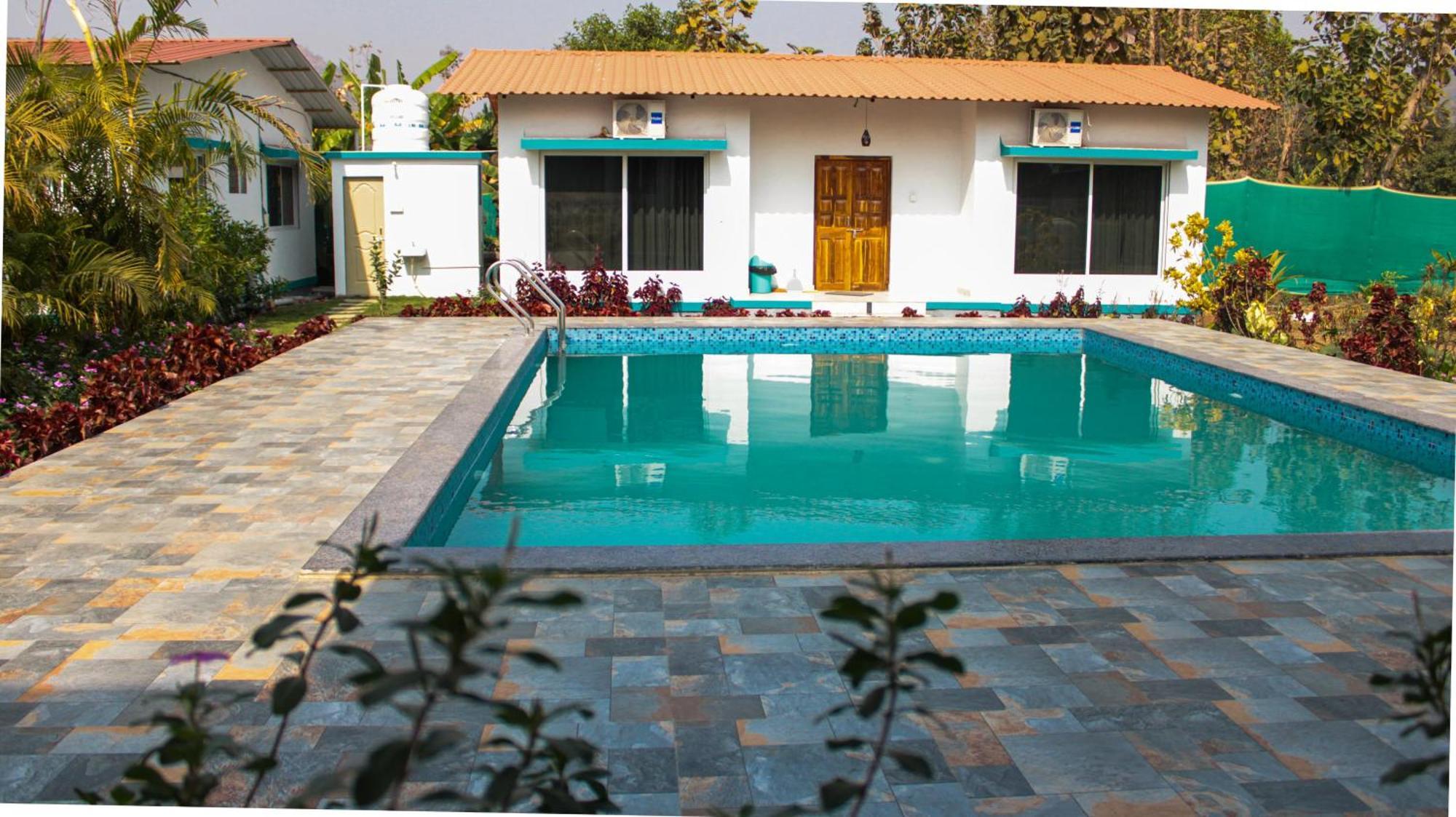 Mohor Retreat Hotell Alībāg Exteriör bild
